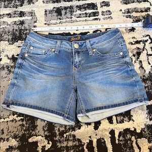 Seven7 Women’s Mid-Blue Denim Shorts